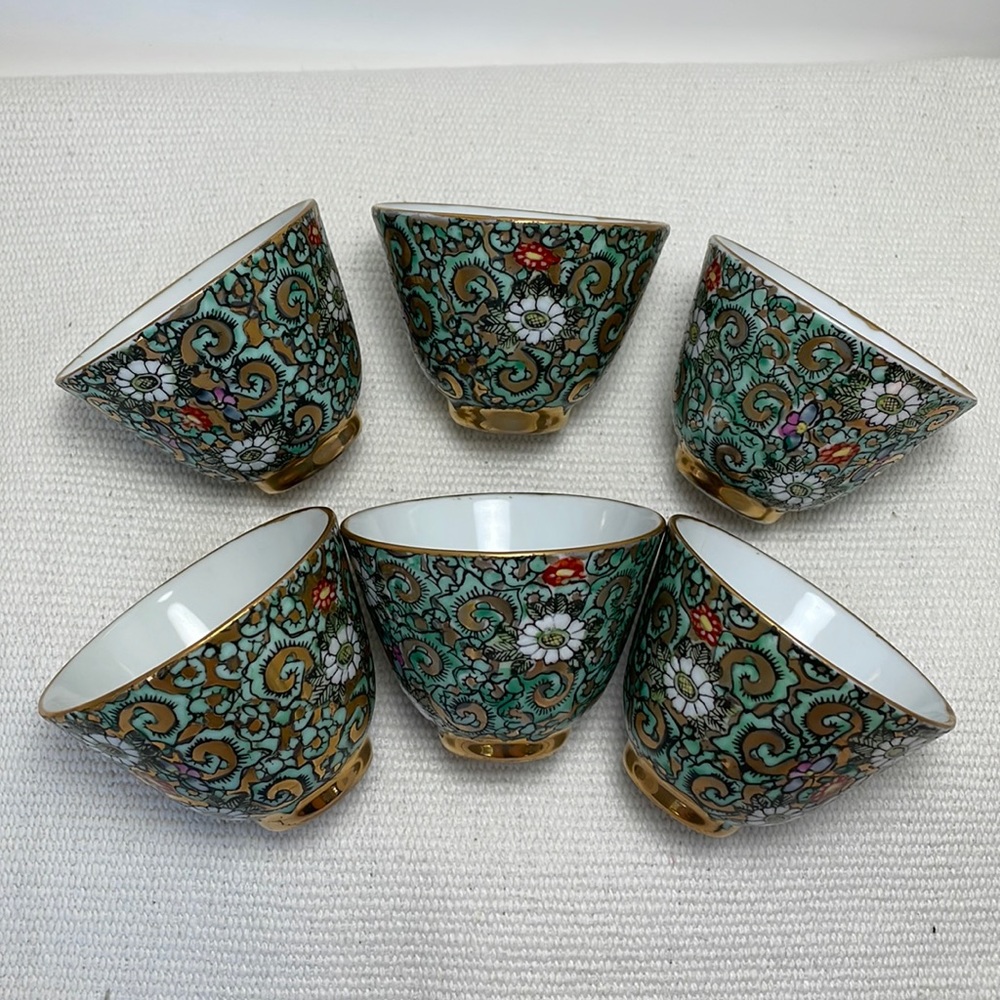 TEACUPS - Picture 2 of 5